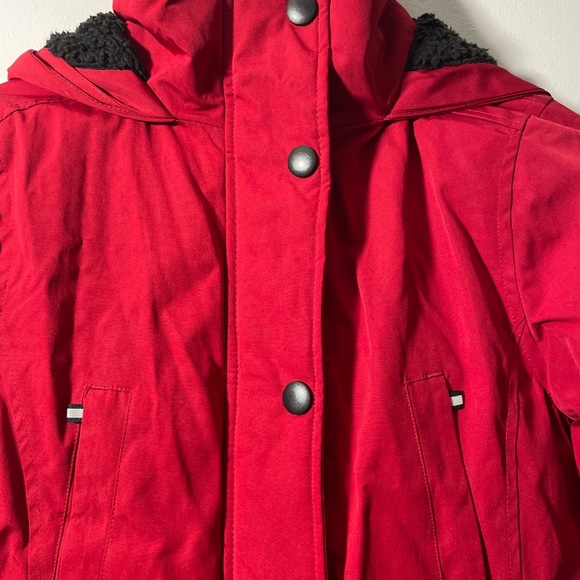 Red winter jacket - Picture 8 of 9